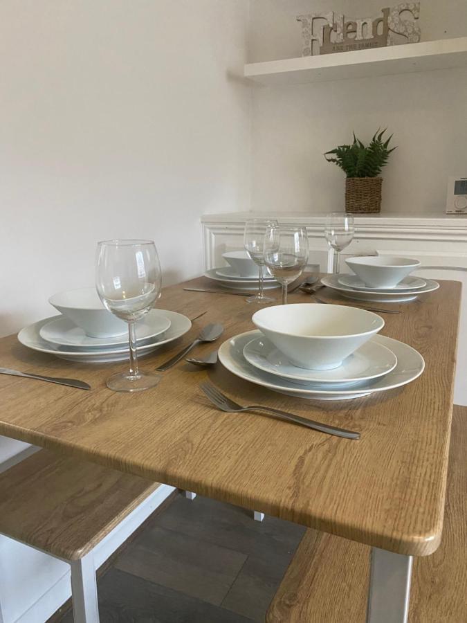 Montrose - Perfect Contractor Stay, Own Driveway, 3 Bedrooms Ґейтсгед Екстер'єр фото