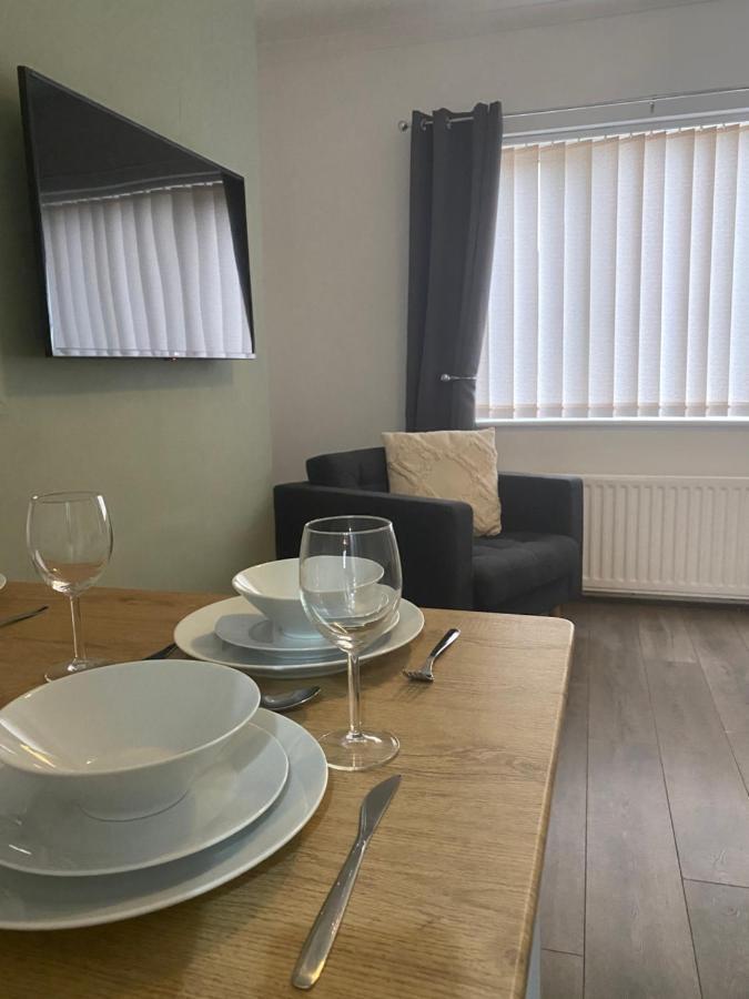 Montrose - Perfect Contractor Stay, Own Driveway, 3 Bedrooms Ґейтсгед Екстер'єр фото